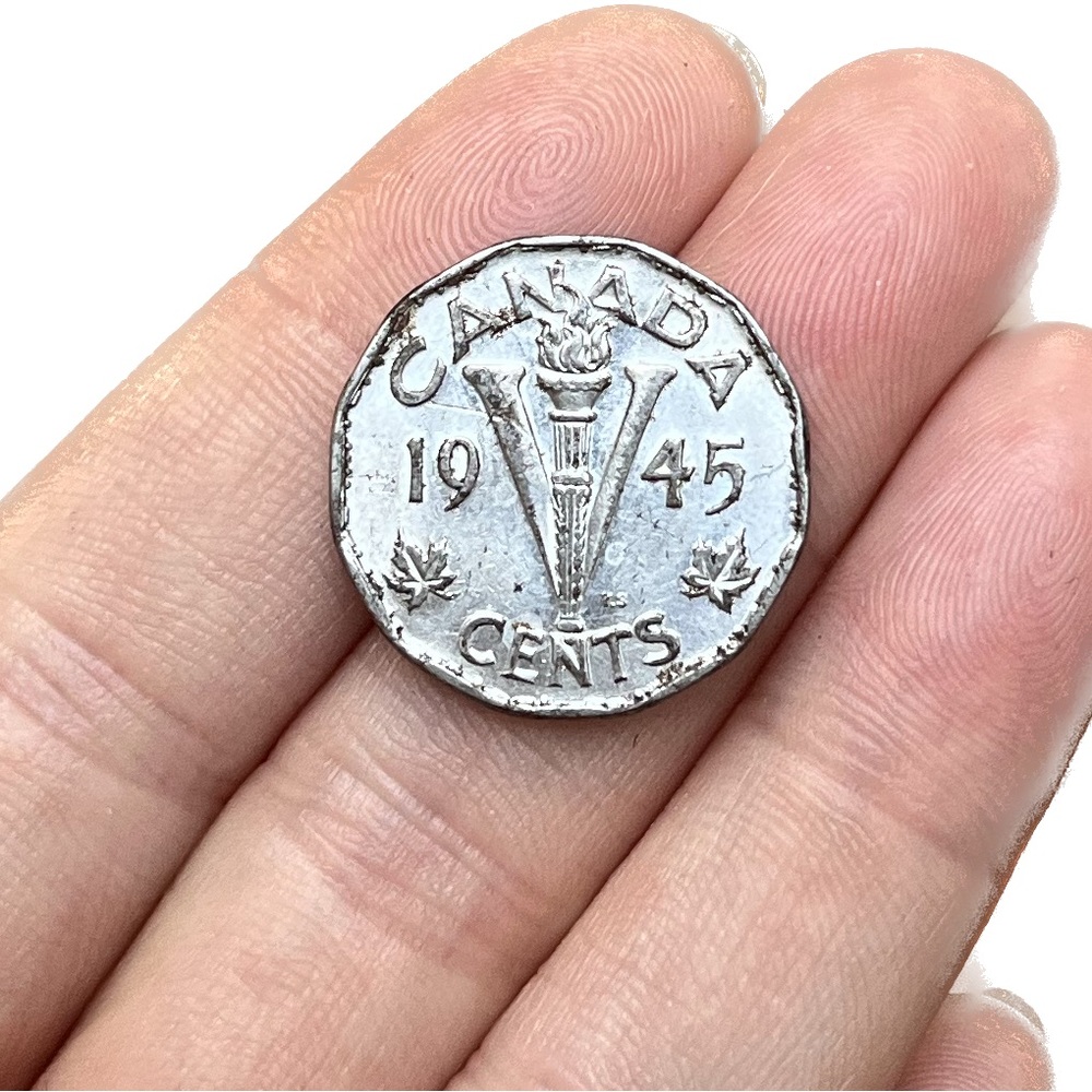 🎈$10 add on - 1945 CANADA Victory 5 CENTS - George VI